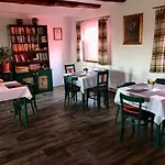 Bendovsky Dvur Bed & Breakfast 3*