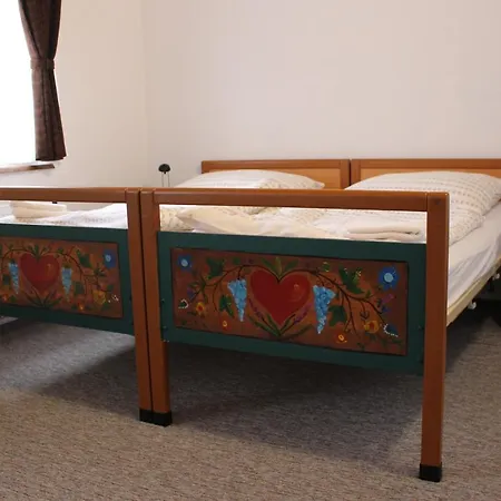 Bendovsky Dvur 3*